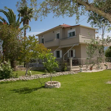 Apartment Little Village Lixouri