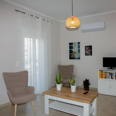 Little Village Apartment Lixouri