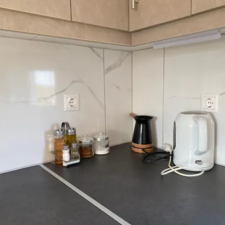 Little Village Apartment *