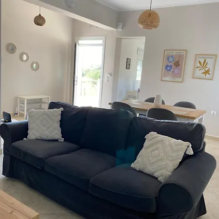 Little Village Apartment Lixouri