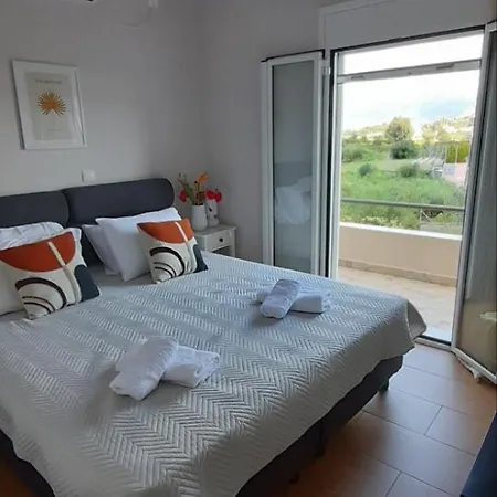 Little Village Ληξούρι